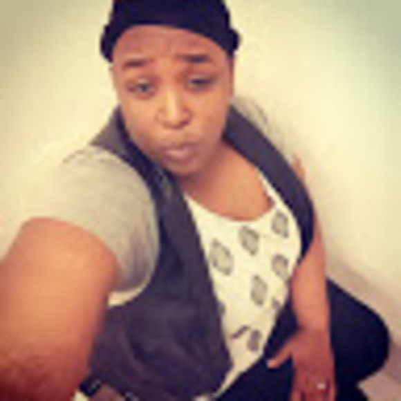 queenieb259